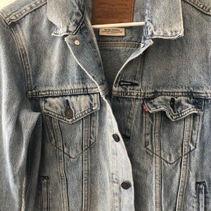 Levi’s denim jacket